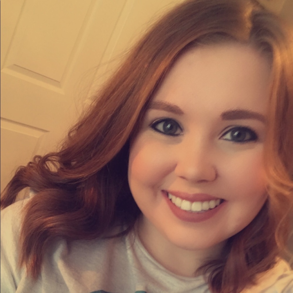 Meet your Posher, Lauren